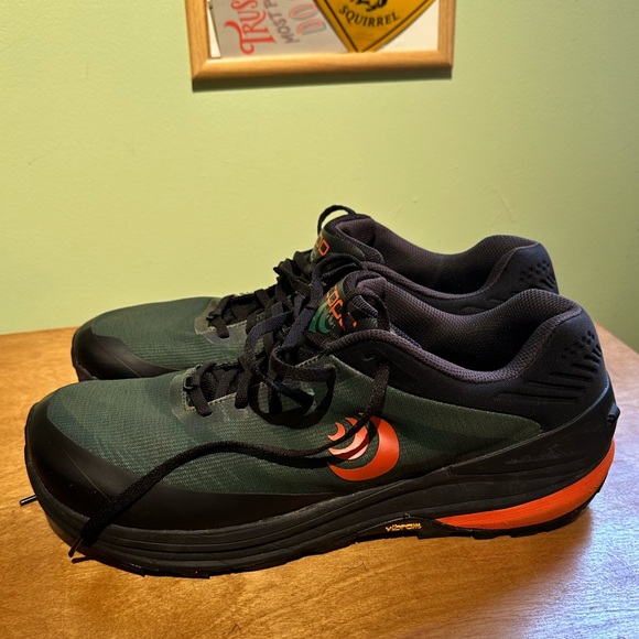 Topo Ultraventure Pro forest/orange size 12 men’s US - Picture 3 of 6